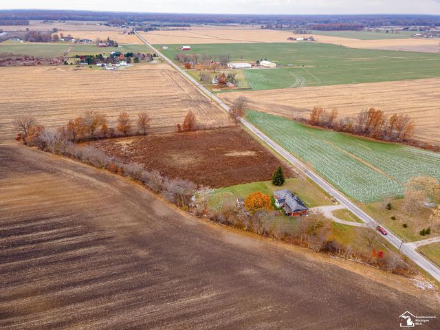 8687 Todd Road, Ida, MI 48140