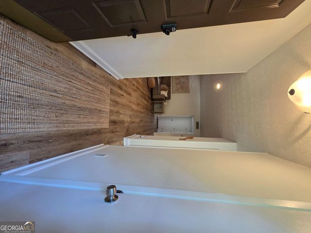 403 Cumberland Court SE, Smyrna, GA 30080