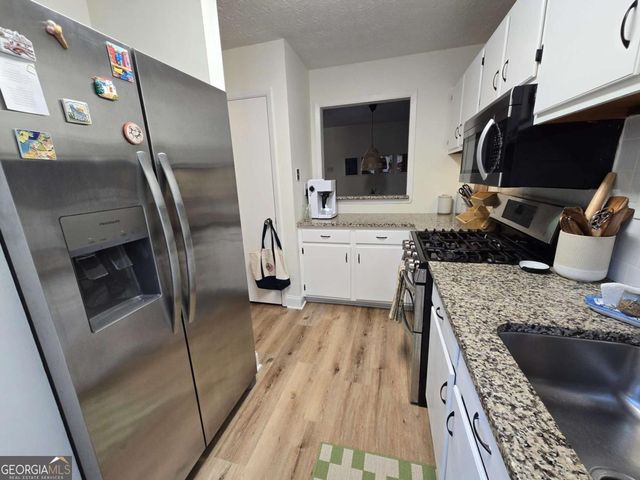 403 Cumberland Court SE, Smyrna, GA 30080