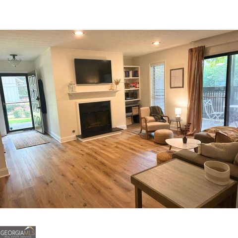 403 Cumberland Court SE, Smyrna, GA 30080