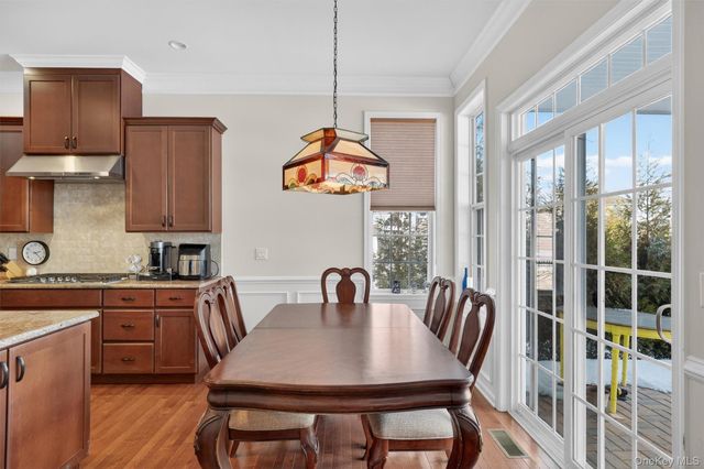 13 Tompkins Lane, Hopewell Junction, NY 12533