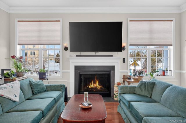 13 Tompkins Lane, Hopewell Junction, NY 12533