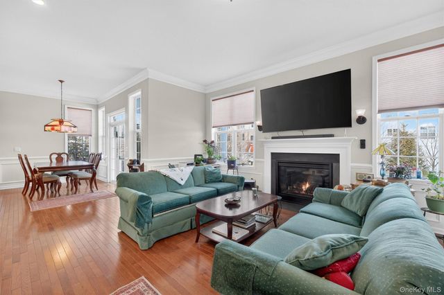 13 Tompkins Lane, Hopewell Junction, NY 12533