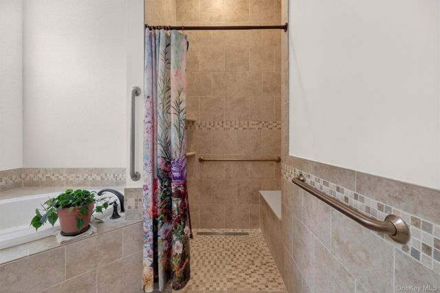 13 Tompkins Lane, Hopewell Junction, NY 12533