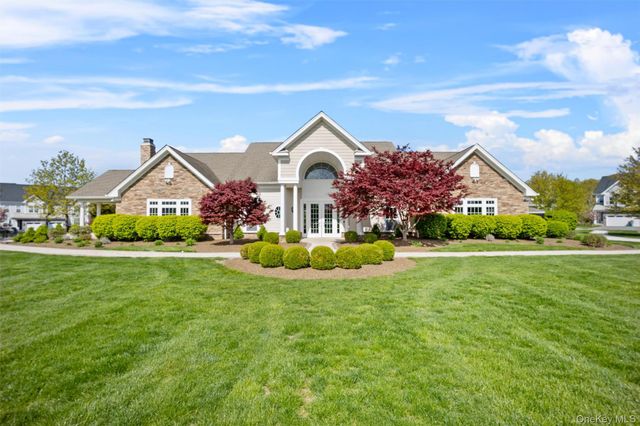 13 Tompkins Lane, Hopewell Junction, NY 12533