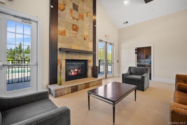 13 Tompkins Lane, Hopewell Junction, NY 12533