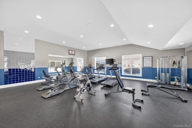 13 Tompkins Lane, Hopewell Junction, NY 12533