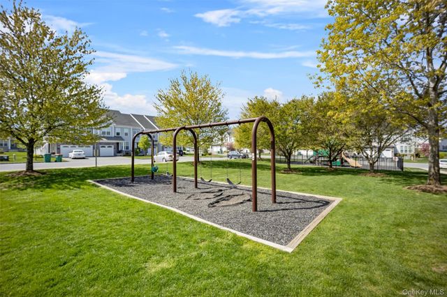 13 Tompkins Lane, Hopewell Junction, NY 12533