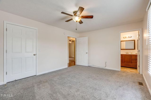 305 Old Stage Road, Rogersville, TN 37857