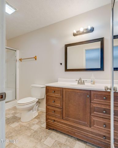 305 Old Stage Road, Rogersville, TN 37857