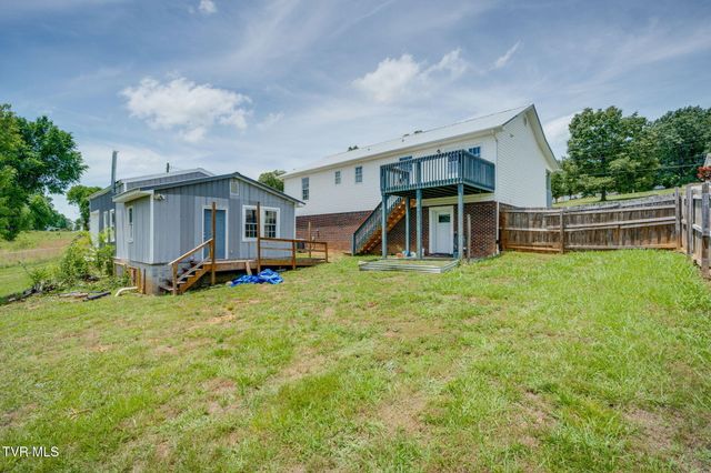 305 Old Stage Road, Rogersville, TN 37857