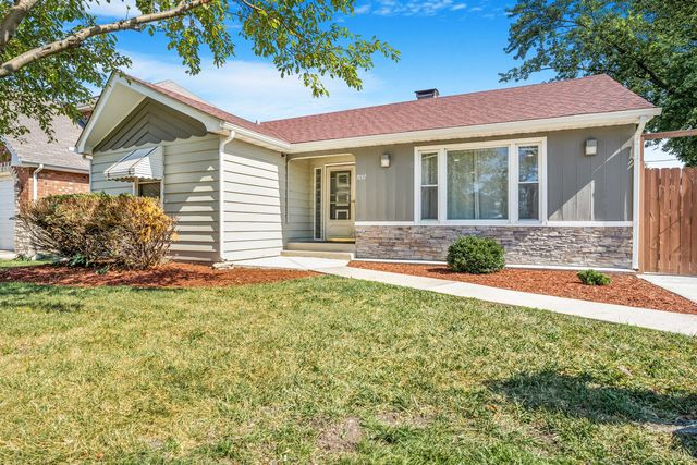 7657 Lawler Avenue, Burbank, IL 60459