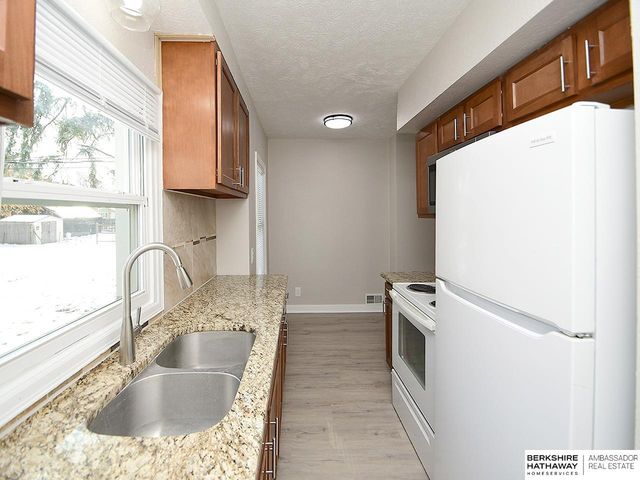 4118 Touzalin Avenue, Lincoln, NE 68507