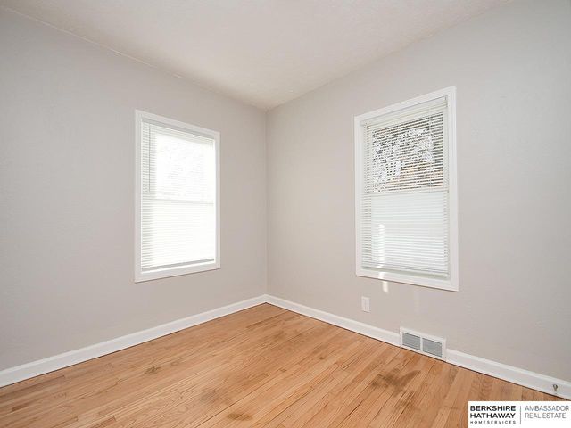 4118 Touzalin Avenue, Lincoln, NE 68507