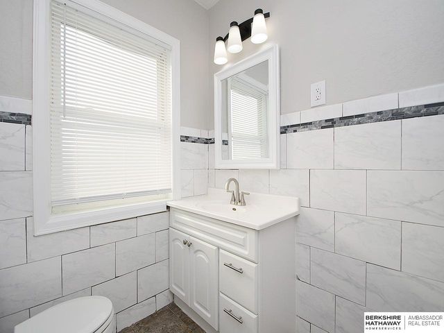 4118 Touzalin Avenue, Lincoln, NE 68507