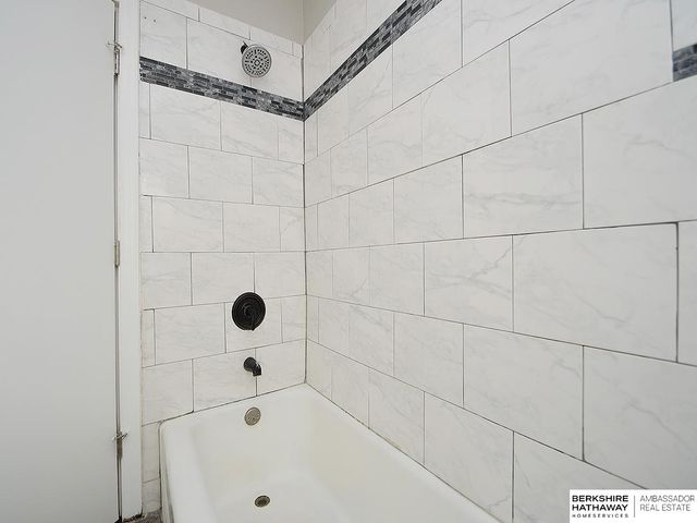 4118 Touzalin Avenue, Lincoln, NE 68507