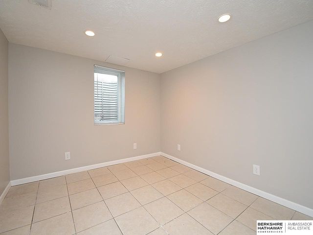 4118 Touzalin Avenue, Lincoln, NE 68507