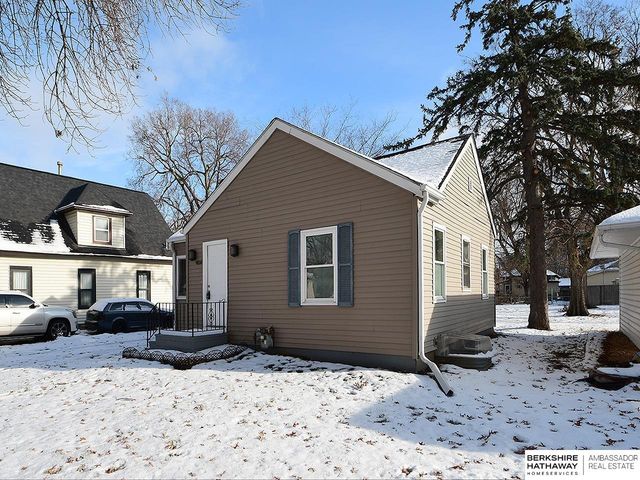 4118 Touzalin Avenue, Lincoln, NE 68507