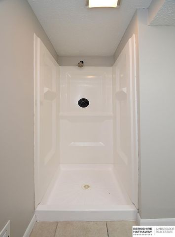 4118 Touzalin Avenue, Lincoln, NE 68507