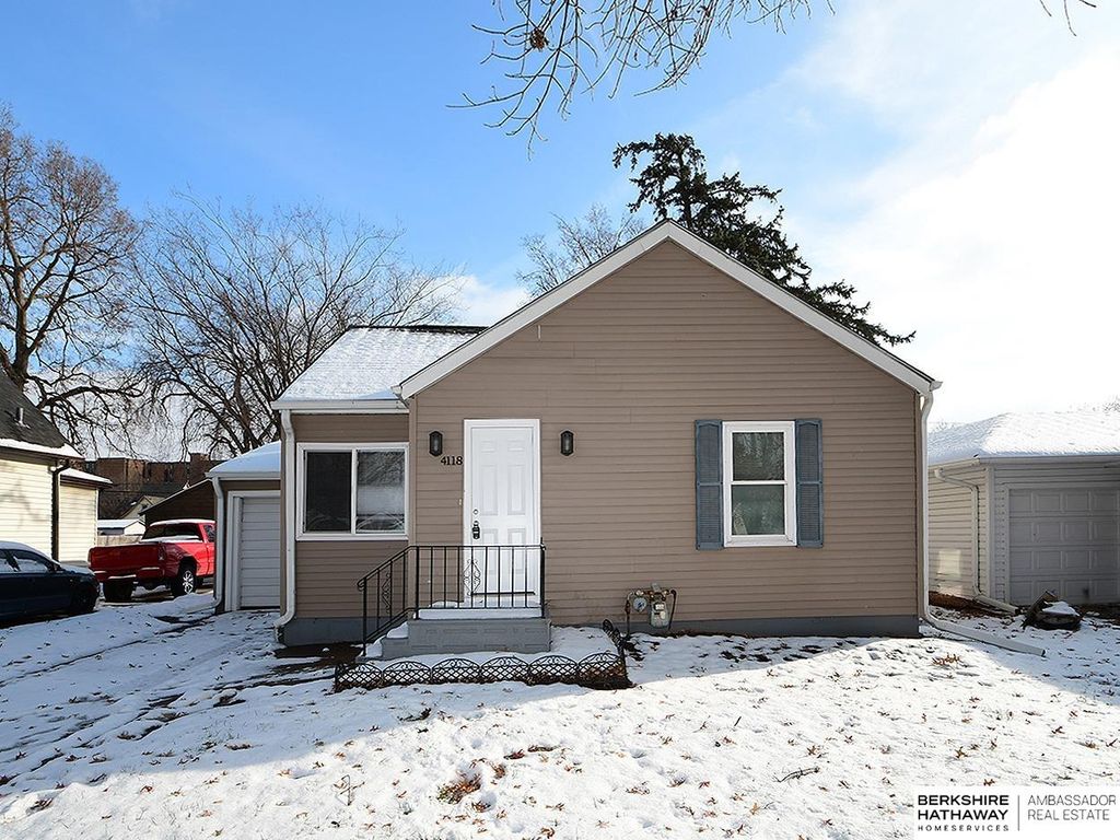 4118 Touzalin Avenue, Lincoln, NE 68507
