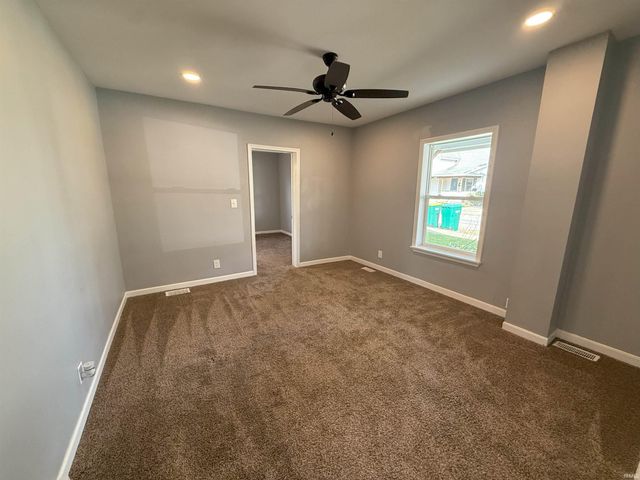 129 W Marion Street, Mishawaka, IN 46545