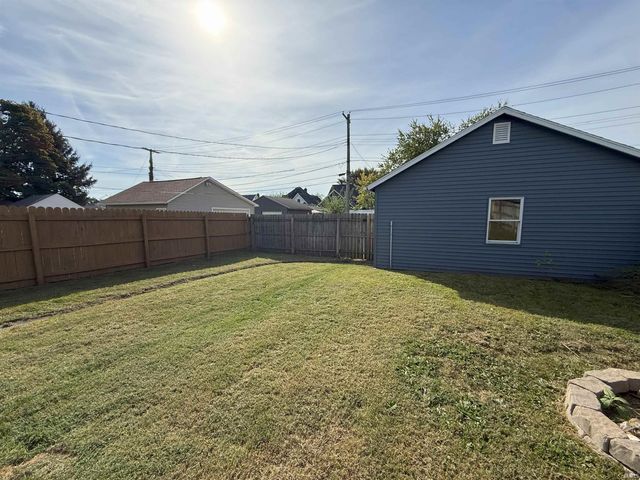 129 W Marion Street, Mishawaka, IN 46545