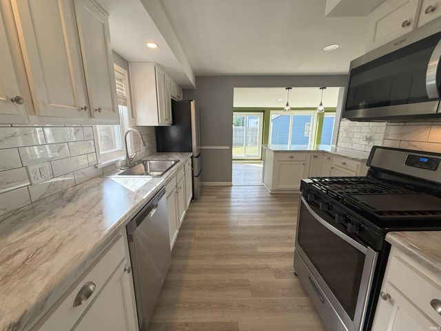 129 W Marion Street, Mishawaka, IN 46545