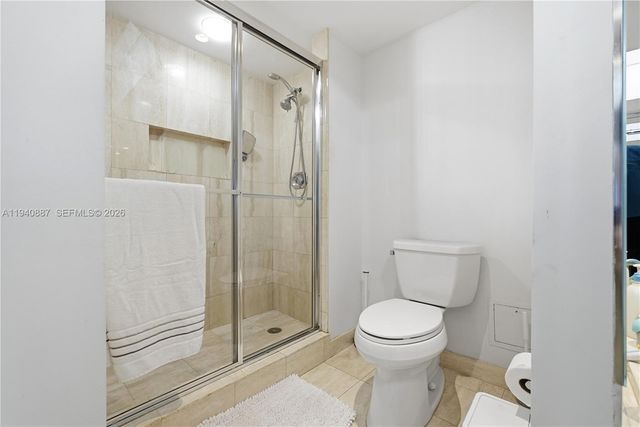 1000 W Island Boulevard 2806, Aventura, FL 33160