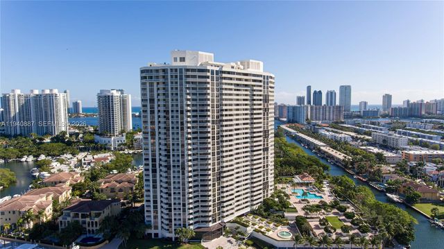 1000 W Island Boulevard 2806, Aventura, FL 33160