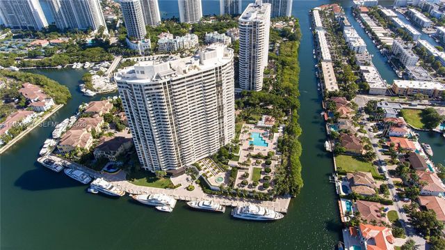 1000 W Island Boulevard 2806, Aventura, FL 33160