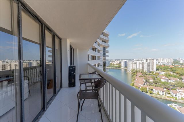 1000 W Island Boulevard 2806, Aventura, FL 33160