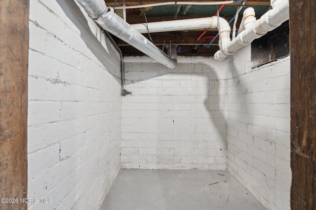 1575 Gould Road, Toledo, OH 43612