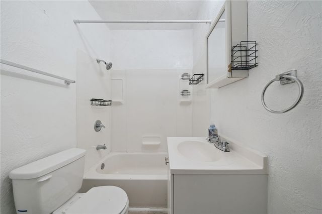 545 6th St, Trafford, PA 15085