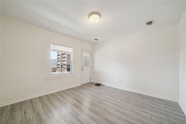 545 6th St, Trafford, PA 15085