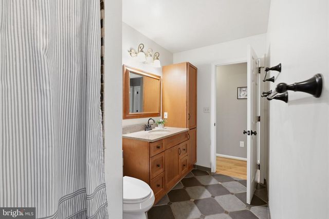 1709 33RD SW, Allentown, PA 18103