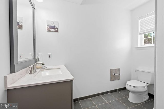 1709 33RD SW, Allentown, PA 18103