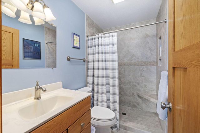 3328 Bayside COURT, La Crosse, WI 54601