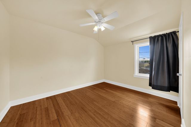 7221 W SUMMERDALE Avenue, Chicago, IL 60656