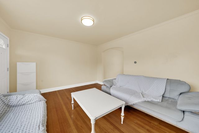 7221 W SUMMERDALE Avenue, Chicago, IL 60656