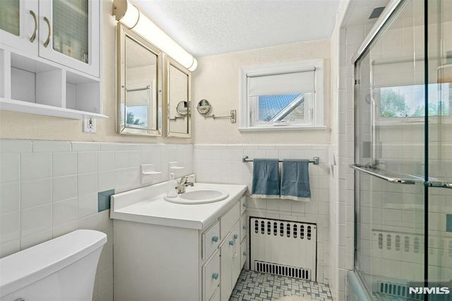 30 Brinkerhoff Avenue, Teaneck, NJ 07666