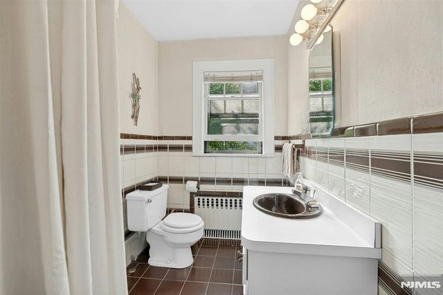30 Brinkerhoff Avenue, Teaneck, NJ 07666