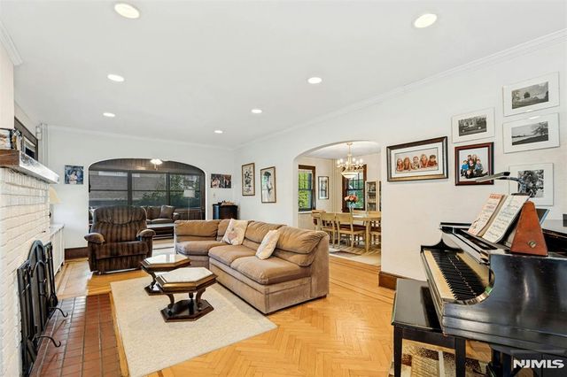30 Brinkerhoff Avenue, Teaneck, NJ 07666