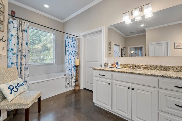 2370 Garrett Lane, China Spring, TX 76633