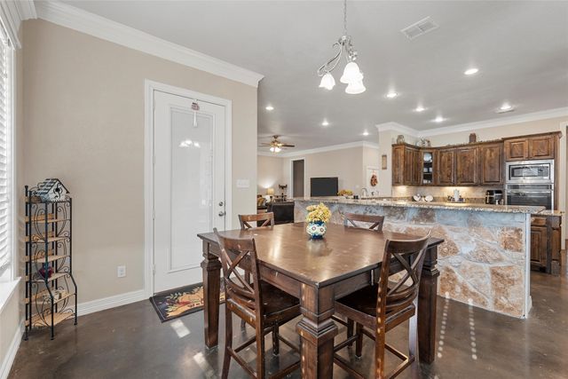 2370 Garrett Lane, China Spring, TX 76633