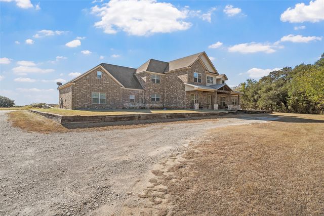 2370 Garrett Lane, China Spring, TX 76633