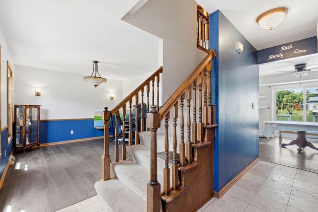 1232 Cavalier DRIVE, Waukesha, WI 53186