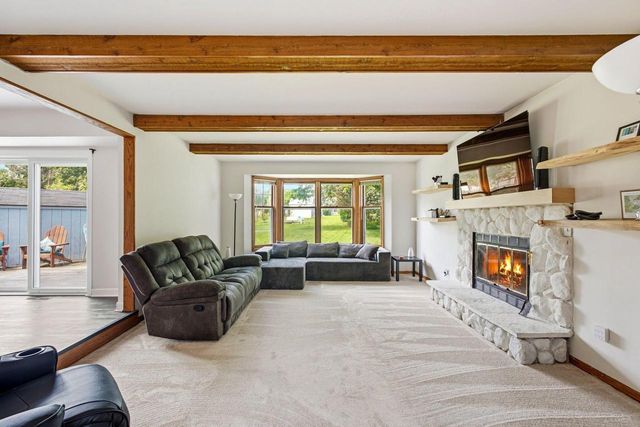 1232 Cavalier DRIVE, Waukesha, WI 53186