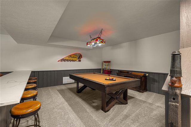 8880 Pageant Drive, Rogers, AR 72756