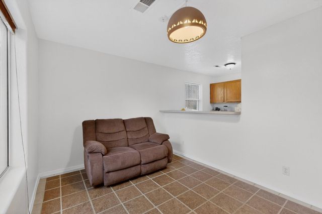 342 Sunset Farm Place SW, Albuquerque, NM 87105