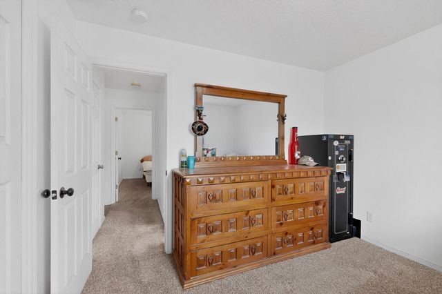 342 Sunset Farm Place SW, Albuquerque, NM 87105